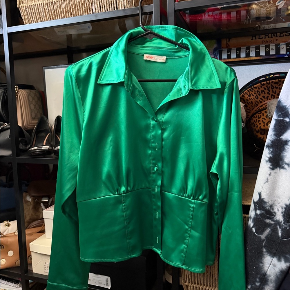 NINIO Emerald Green Satin Button-Front Blouse